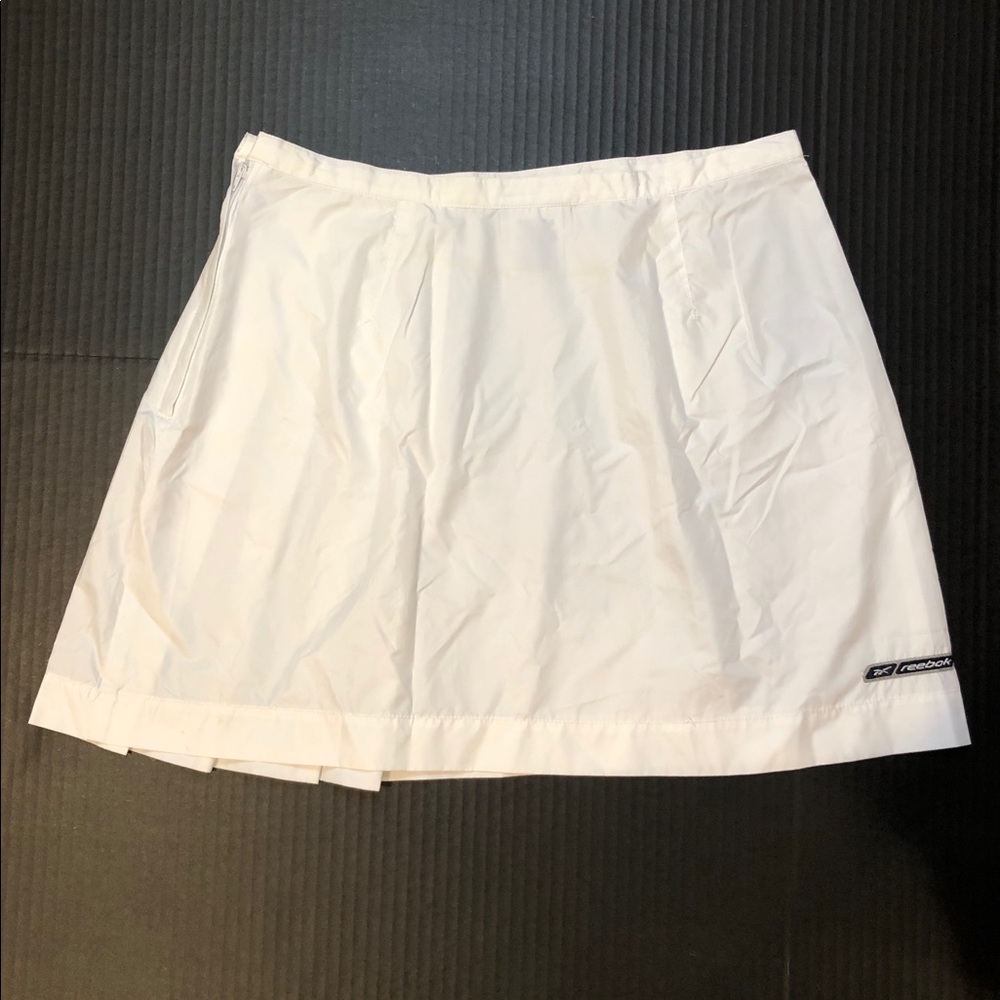 *SOLD* 💚‼️Reebok Vintage White Tennis Skirt - Picture 2 of 5